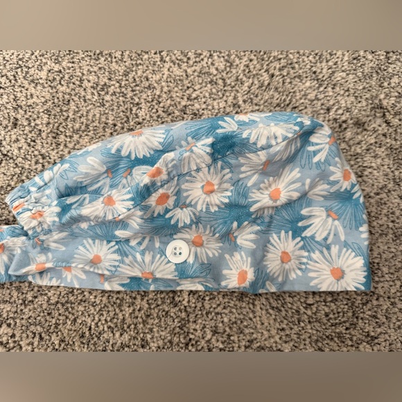 Scrub caps - Picture 2 of 3